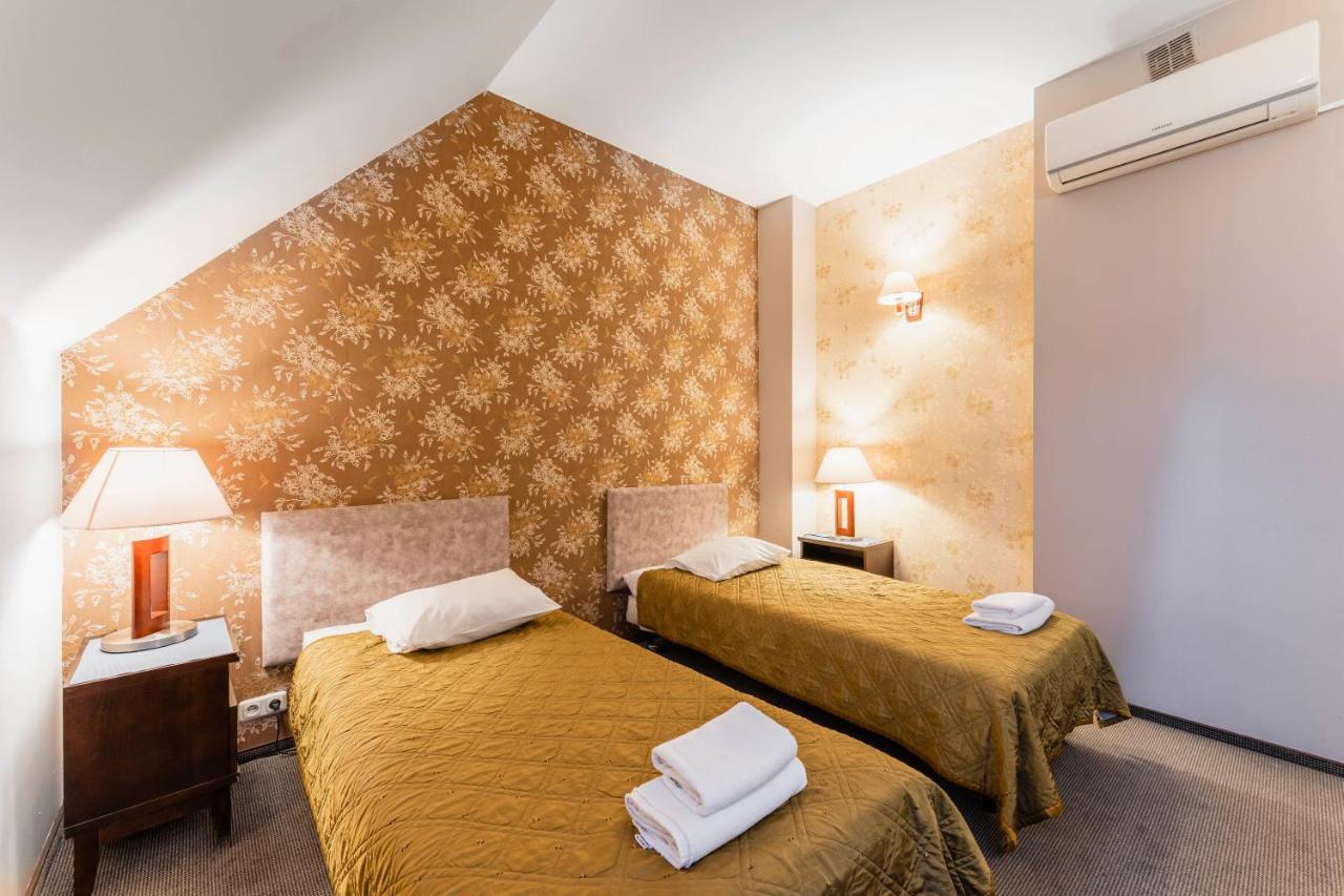 Hotel Pod Kasztanami Lublin Dış mekan fotoğraf