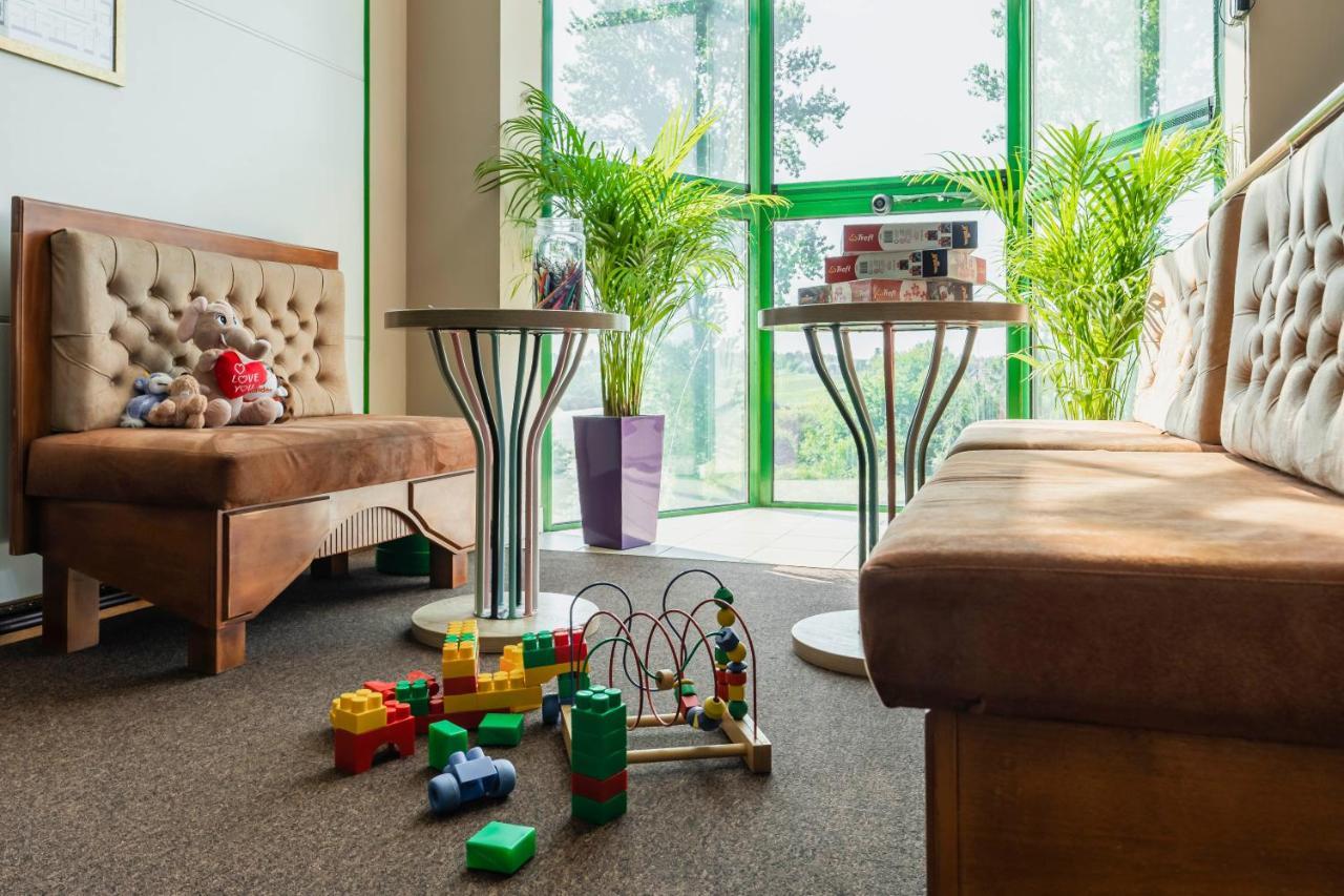 Hotel Pod Kasztanami Lublin Dış mekan fotoğraf