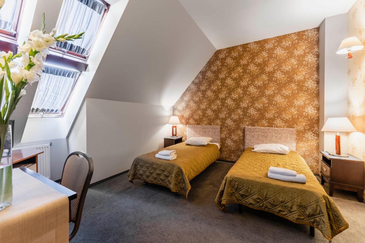 Hotel Pod Kasztanami Lublin Dış mekan fotoğraf