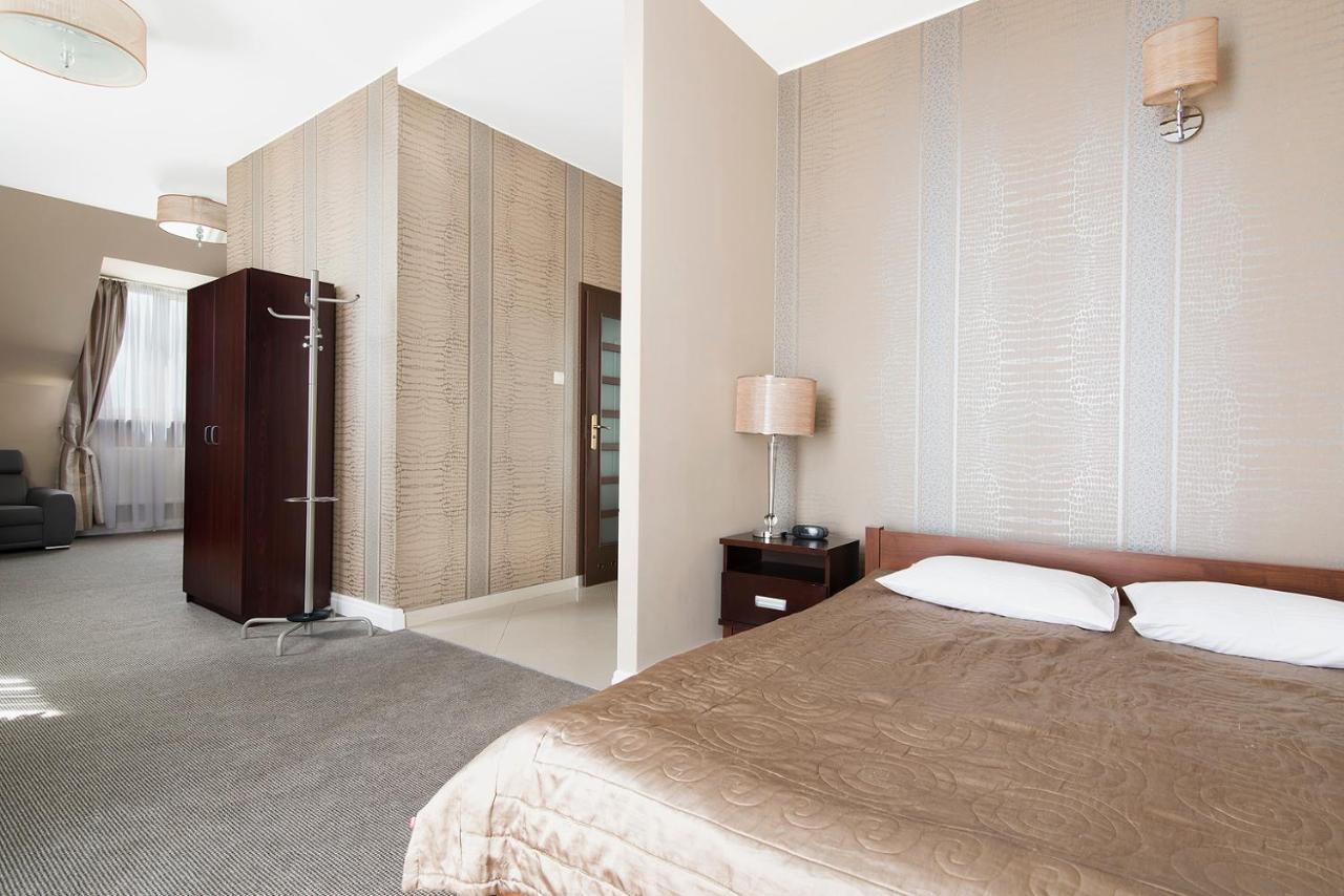 Hotel Pod Kasztanami Lublin Dış mekan fotoğraf